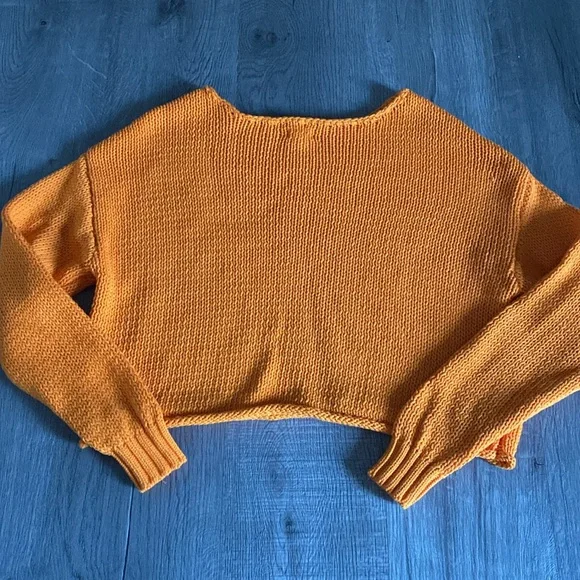 Aerie Cropped Orange Sweater - Picture 4 of 6